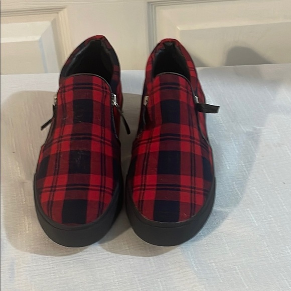 Volatile Red and Black Plaid Ankle Booties - Picture 1 of 12